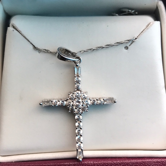 Helzberg Diamond Cross Necklace 2025